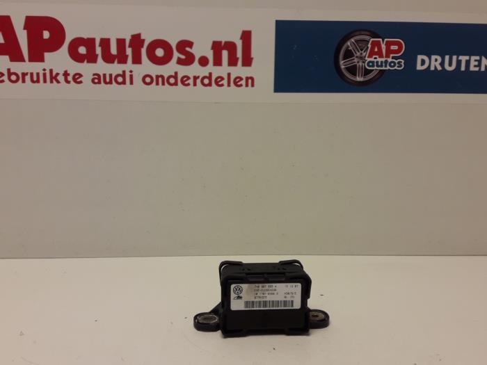 Usados Sensor Esp Duo Audi A3 Sportback (8PA) 2.0 TDI 16V Precio € 24,99 Norma de margen ofrecido por AP Auto's