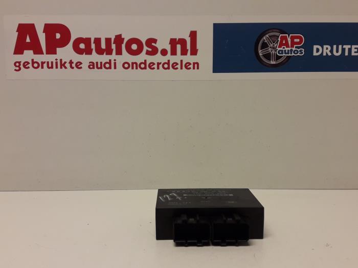 Usados Módulo PDC Audi A6 Avant (C5) 2.5 TDI V6 24V Precio € 24,99 Norma de margen ofrecido por AP Auto's