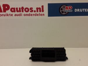 Usados Ordenadores de abordo Audi A6 Avant Quattro (C6) 3.0 TDI V6 24V Precio € 35,00 Norma de margen ofrecido por AP Autos