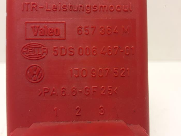 Resistencia de calefactor de un Audi TT (8N3) 1.8 T 20V Quattro 2000