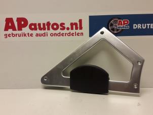 Gebrauchte Handgriff Audi TT (8N3) 1.8 T 20V Quattro Preis € 9,99 Margenregelung angeboten von AP Autos