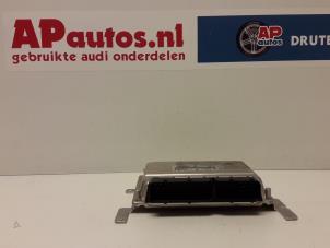 Usagé Ordinateur gestion moteur Audi A8 (D2) 4.2 V8 40V Quattro Prix € 70,00 Règlement à la marge proposé par AP Autos