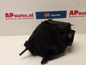 Usagé Boîtier filtre à air Audi A6 Avant (C6) 2.7 TDI V6 24V Prix € 45,00 Règlement à la marge proposé par AP Autos