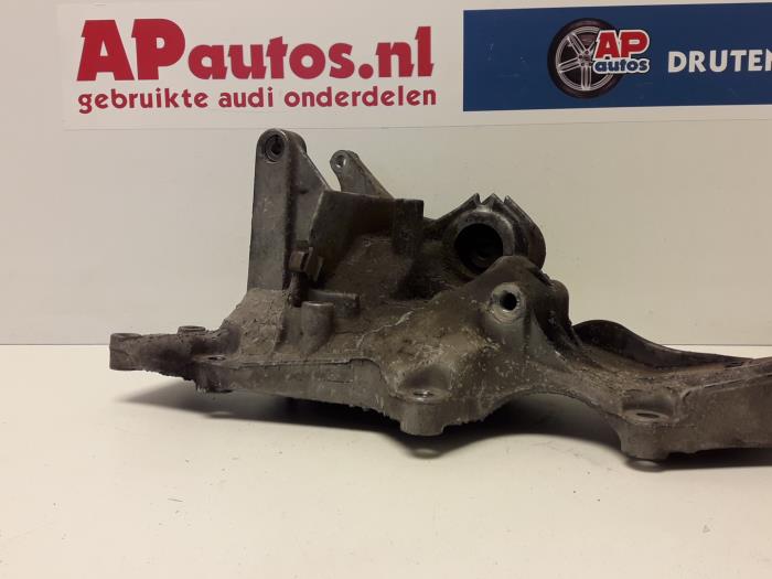 Gebrauchte Dynamostütze oben Audi A4 Avant (B5) 1.6 Preis € 19,99 Margenregelung angeboten von AP Auto's