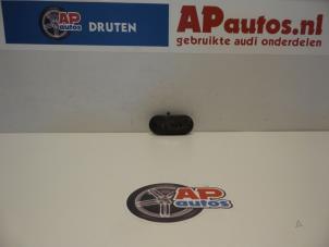 Usados Limpiaparabrisas delante Audi A3 (8P1) 2.0 TDI 16V Precio € 15,00 Norma de margen ofrecido por AP Autos