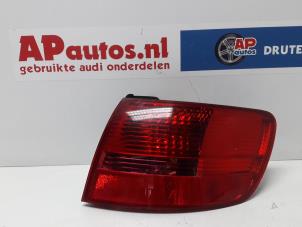 Używane Tylne swiatlo pozycyjne prawe Audi A6 Avant (C6) 2.4 V6 24V Cena € 24,99 Procedura marży oferowane przez AP Autos