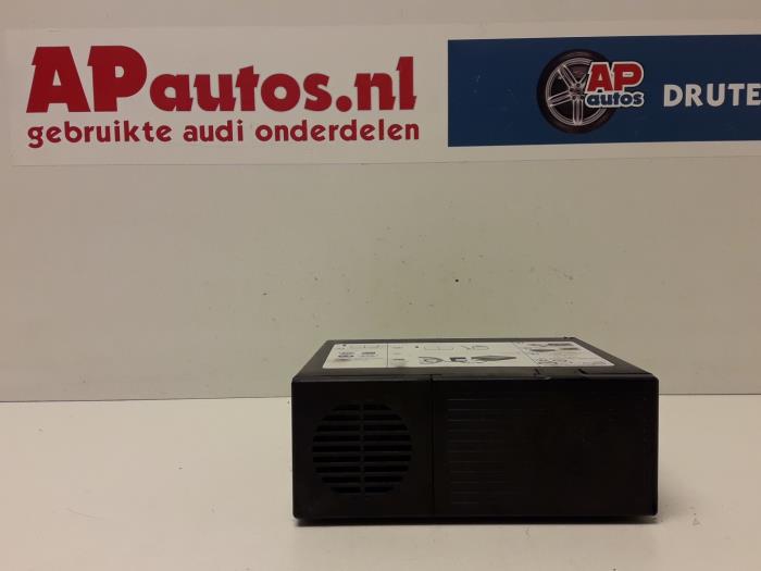 Używane Pompa do opon Audi A1 Sportback (8XA/8XF) 1.2 TFSI Cena € 40,00 Procedura marży oferowane przez AP Auto's