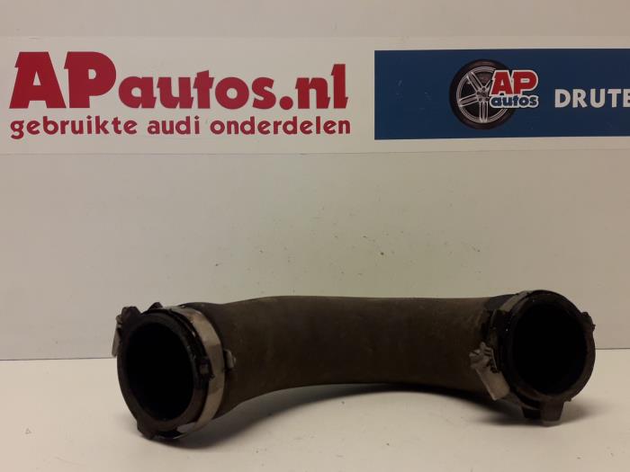 Usagé Tuyau intercooler Audi A4 (B8) 1.8 TFSI 16V Prix € 30,00 Règlement à la marge proposé par AP Auto's
