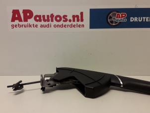 Usados Palanca de freno de mano Audi A1 (8X1/8XK) 1.4 TFSI 16V 122 Precio € 30,00 Norma de margen ofrecido por AP Autos