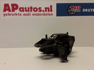 Usagé Support boîte de vitesses Audi A1 (8X1/8XK) 1.4 TFSI 16V 122 Prix € 24,99 Règlement à la marge proposé par AP Autos