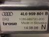Door window motor from a Audi Q7 (4LB) 3.0 TDI V6 24V 2006