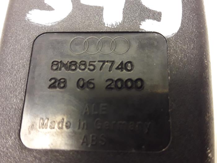Wtyk pasa bezpieczenstwa prawy tyl z Audi TT (8N3) 1.8 20V Turbo Quattro 2000