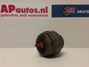 Usagé Support moteur Audi A6 Avant (C6) 2.4 V6 24V Prix € 35,00 Règlement à la marge proposé par AP Autos