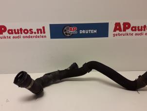 Gebrauchte Kühlerschlauch Audi A4 (B8) 1.8 TFSI 16V Preis € 17,50 Margenregelung angeboten von AP Autos
