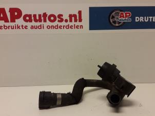 Usados Válvula eléctrica de calefactor Audi A4 (B8) 1.8 TFSI 16V Precio € 24,99 Norma de margen ofrecido por AP Autos