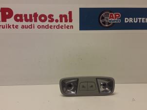 Używane Oswietlenie wewnetrzne tyl Audi A1 Sportback (8XA/8XF) 1.2 TFSI Cena € 30,00 Procedura marży oferowane przez AP Autos