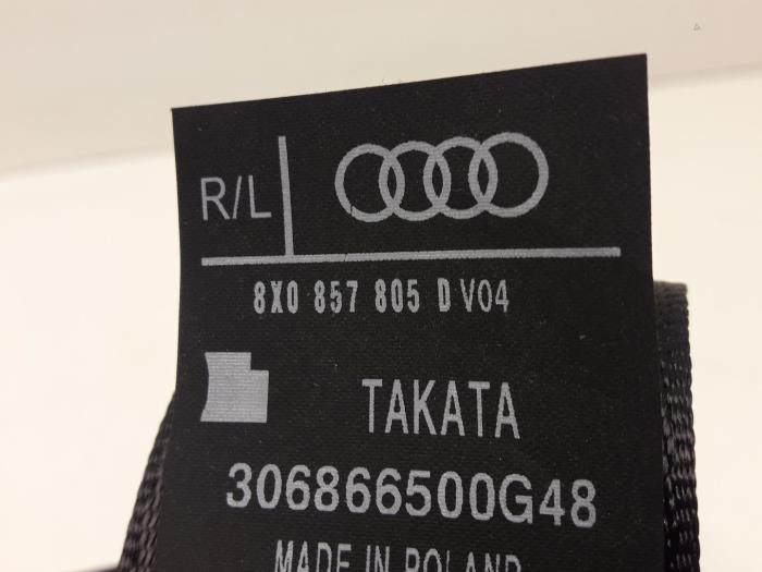 Pas bezpieczenstwa lewy tyl z Audi A1 (8X1/8XK) 1.6 TDI 16V 2014