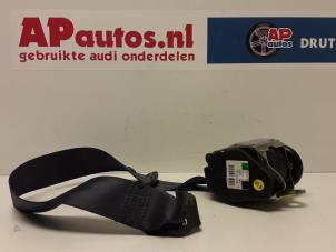 Używane Pas bezpieczenstwa prawy tyl Audi A8 Cena € 19,99 Procedura marży oferowane przez AP Autos