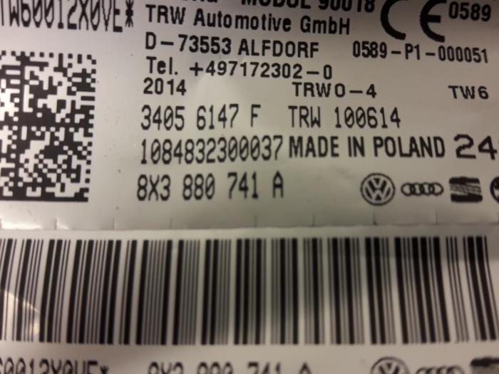 Kurtyna lewa z Audi A1 (8X1/8XK) 1.6 TDI 16V 2014