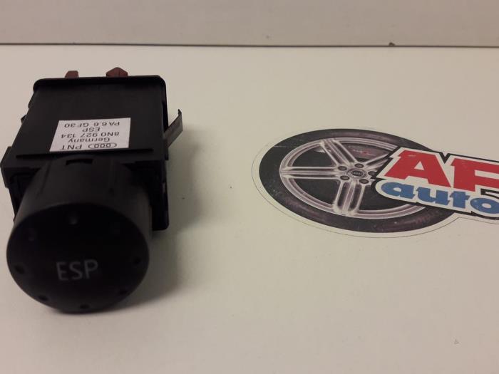Usados Interruptor ESP Audi TT (8N3) 1.8 20V Turbo Quattro Precio € 9,99 Norma de margen ofrecido por AP Auto's