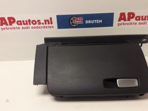 Usados Guantera Audi A1 (8X1/8XK) 1.2 TFSI Precio € 29,99 Norma de margen ofrecido por AP Autos