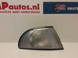 Usagé Feu clignotant droit Audi A4 (B5) 1.8 20V Prix € 35,00 Règlement à la marge proposé par AP Autos