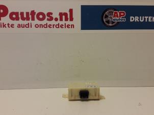 Usados Interruptor de arranque Audi 80 (B3) 1.8 i Precio € 19,99 Norma de margen ofrecido por AP Autos