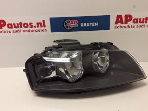 Used Headlight, right Audi A3 Sportback (8PA) 1.6 Price € 50,00 Margin scheme offered by AP Autos