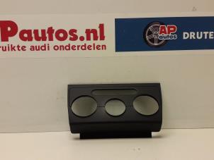 Gebrauchte Abdeckplatte sonstige Audi A3 Sportback (8PA) 1.6 Preis € 35,00 Margenregelung angeboten von AP Autos