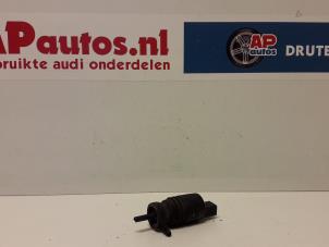 Gebrauchte Scheibensprüherpumpe vorne Audi A4 Preis € 9,99 Margenregelung angeboten von AP Autos