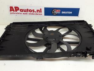 Usagé Boîtier ventilateur Audi A3 Sportback (8PA) 1.6 Prix € 50,00 Règlement à la marge proposé par AP Autos