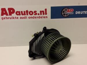Używane Silnik wentylatora nagrzewnicy Audi A4 Avant (B5) 1.9 TDI Cena € 35,00 Procedura marży oferowane przez AP Autos