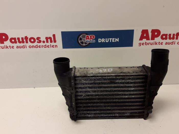 Usados Intercooler Audi A4 Avant (B5) 1.9 TDI Precio € 24,99 Norma de margen ofrecido por AP Auto's