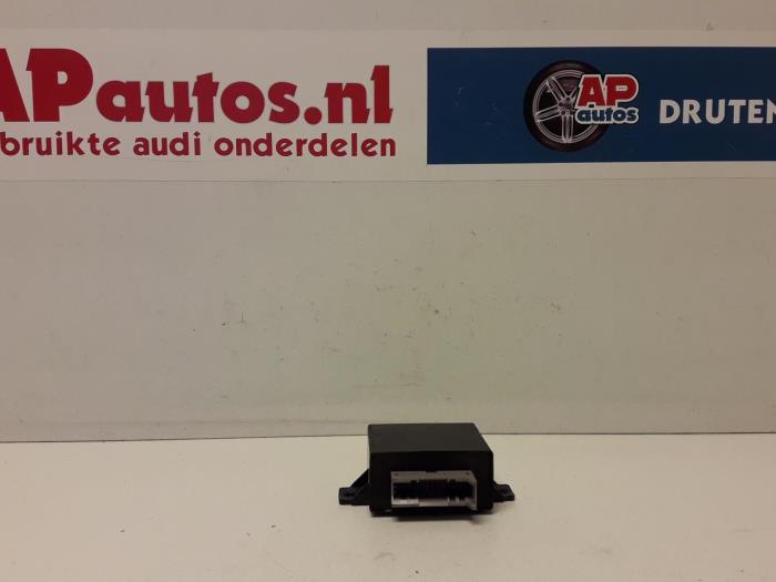 Begagnade Elspegelmodul Audi A6 Avant (C5) 2.5 TDI V6 24V Pris € 44,99 Marginaltabell erbjuds av AP Auto's