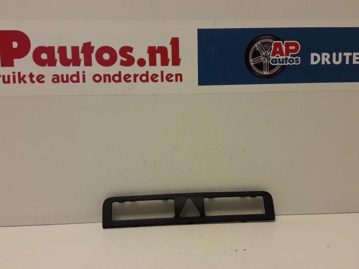 Cover, miscellaneous from a Audi A3 (8P1) 1.9 TDI 2006