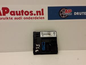 Usados Módulo de confort Audi A6 Avant Quattro (C6) 3.0 TDI V6 24V Precio € 45,00 Norma de margen ofrecido por AP Autos