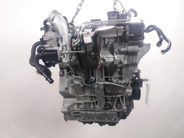 Engine Volkswagen Caddy Alltrack Combi 1.4 TSI 16V - 04E145713N CZC