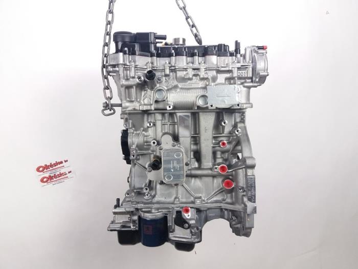 Engine Peugeot 5008 II 1.2 12V e-THP PureTech 130 - HN01HN02 HN01