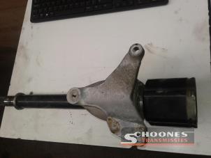 Used Front drive shaft, right Nissan Qashqai Price € 78,75 Margin scheme offered by Schoones Transmissies B.V.