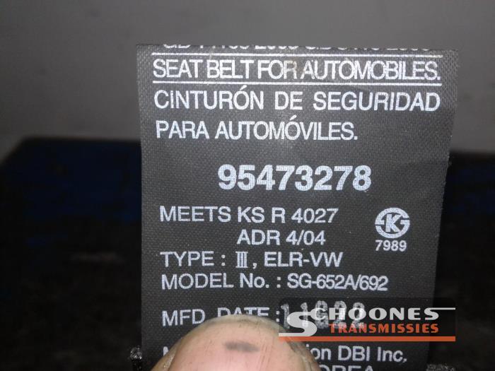 Rear seatbelt, right from a Chevrolet Captiva 2012