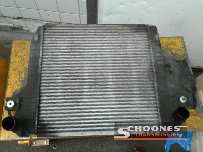 Usagé Intercooler Jeep Cherokee Prix € 52,50 Règlement à la marge proposé par Schoones Transmissies B.V.