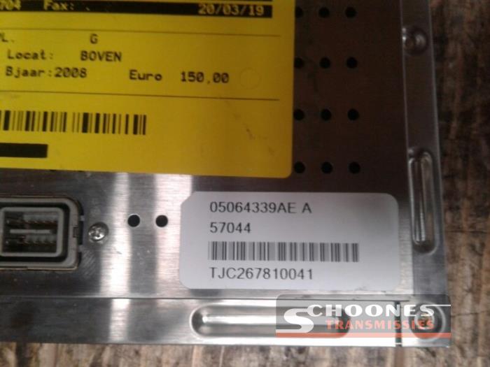 Gebrauchte Navigation Display Dodge Journey Preis € 157,50 Margenregelung angeboten von Schoones Transmissies B.V.