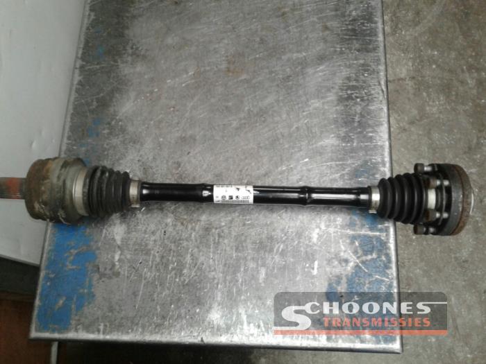 Drive shaft, rear right from a Volkswagen Transporter 2014
