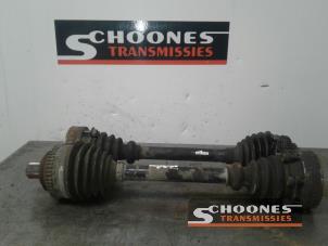 Used Front drive shaft, left Volkswagen Transporter Price € 52,50 Margin scheme offered by Schoones Transmissies B.V.