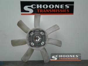 Usagé Moto ventilateur Nissan Navara Prix € 78,75 Règlement à la marge proposé par Schoones Transmissies B.V.