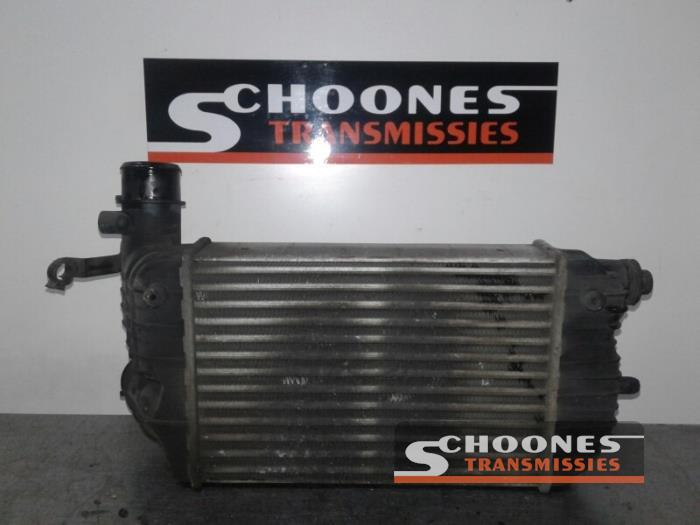 Usados Intercooler Fiat Ducato (243/244/245/247) 2.3 JTD 16V 15 Precio € 50,82 IVA incluido ofrecido por Schoones Transmissies B.V.