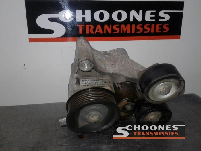 Usagé Pompe de direction Fiat Ducato (243/244/245/247) 2.3 JTD 16V 15 Prix sur demande proposé par Schoones Transmissies B.V.