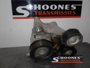 Used Power steering pump Fiat Ducato (243/244/245) 2.3 JTD 16V 15 Price on request offered by Schoones Transmissies B.V.
