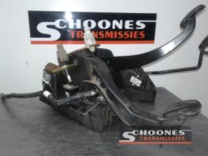 Used Clutch pedal Fiat Ducato (243/244/245) 2.3 JTD 16V 15 Price on request offered by Schoones Transmissies B.V.