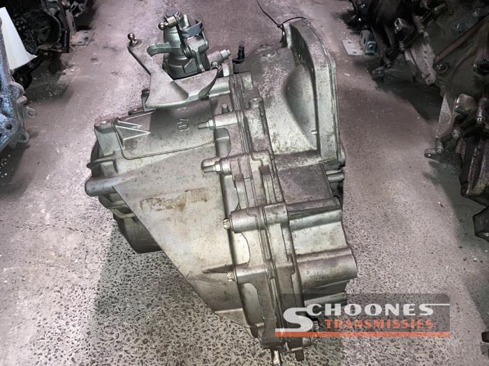 Gearbox from a Saab 9-5 (YS3E) 1.9 TiD 16V 2009